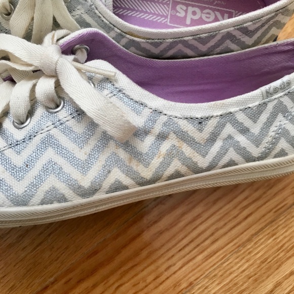 Ked’s Shoes Size 7 - Picture 3 of 6
